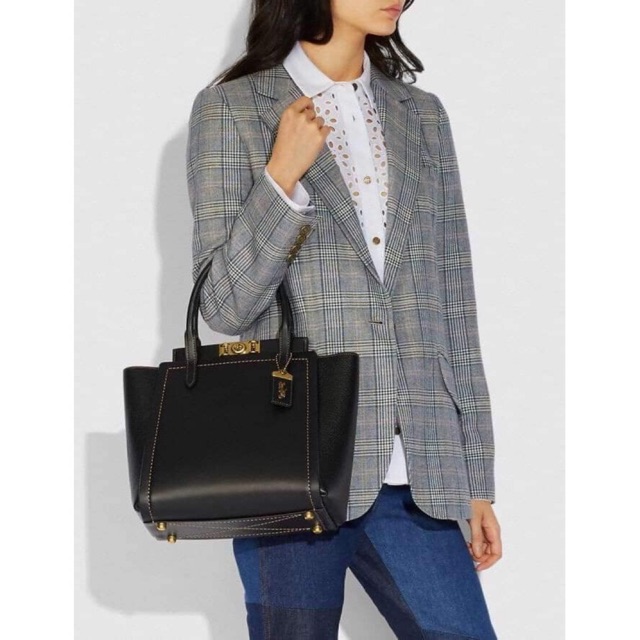 Túi Coach Authentic xuất Hàn màu đen size hình cuối