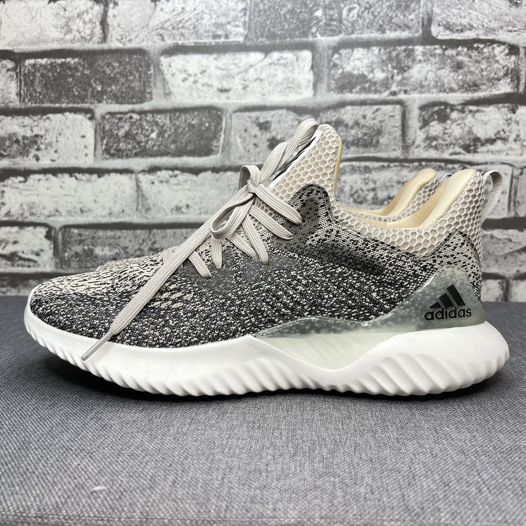 GIÀY ADIDA MÀU MUỐI TIÊU ALPHABOUNCE BEYOND