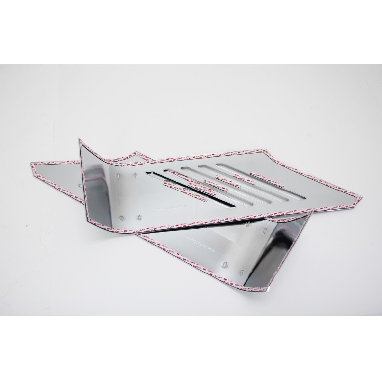 ỐP TRANG TRÍ TAI XE SAU XE TẢI KIA K250/ K200/ BONGGO III