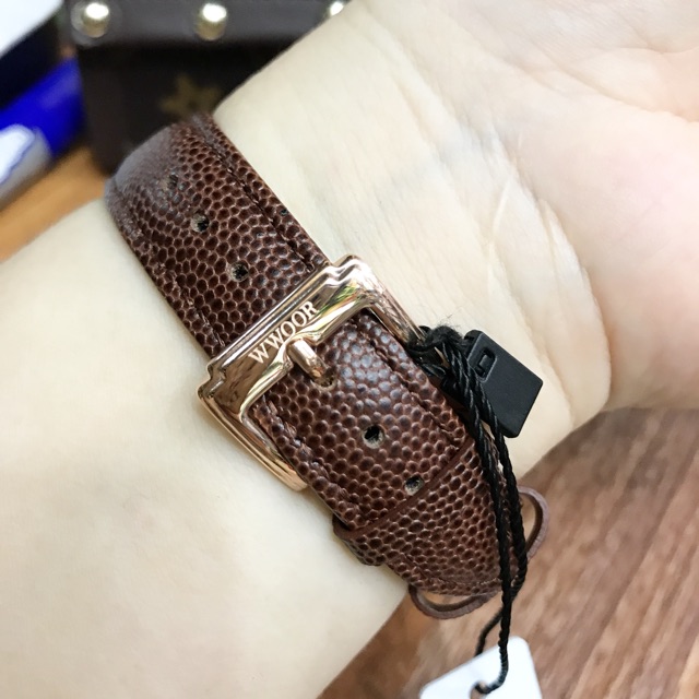Đồng hồ nữ woor