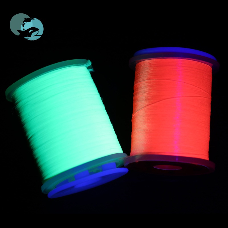 1 Cuộn Chỉ Phát Sáng Trong Bóng Tối