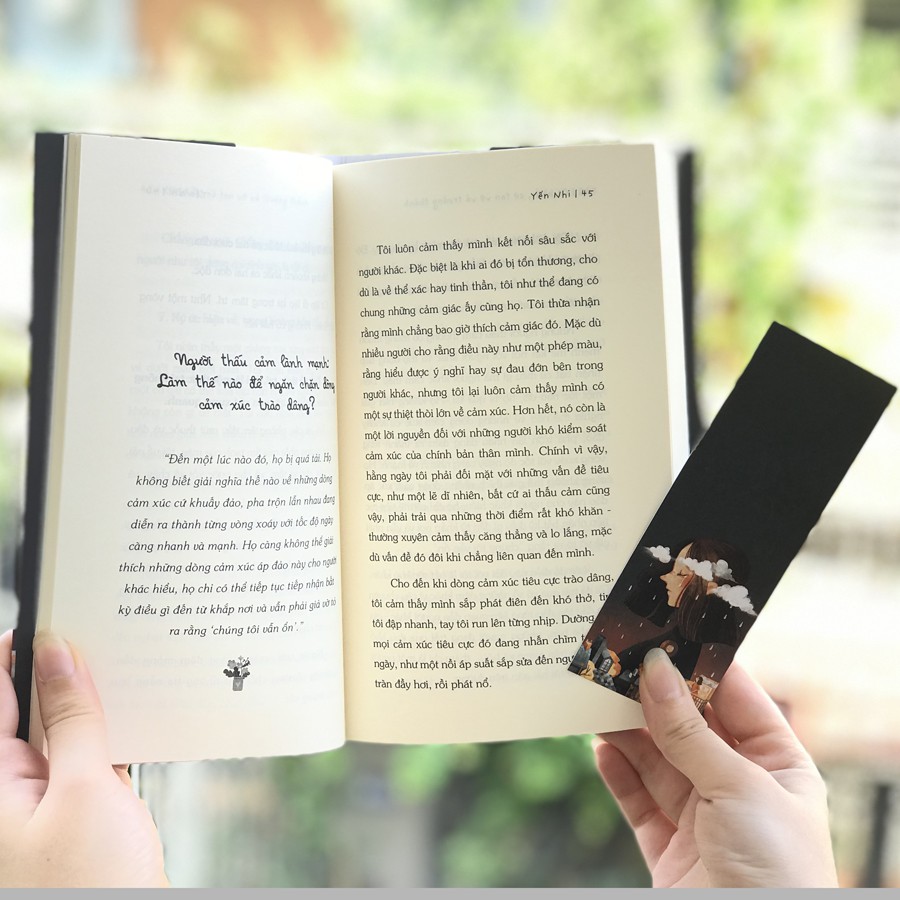 Sách - Cứ Khóc, Cứ Tan Vỡ Và Trưởng Thành (Kèm Bookmark)