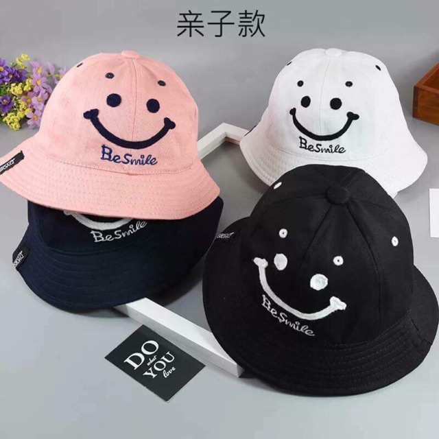 Nón mặt cười cho bé