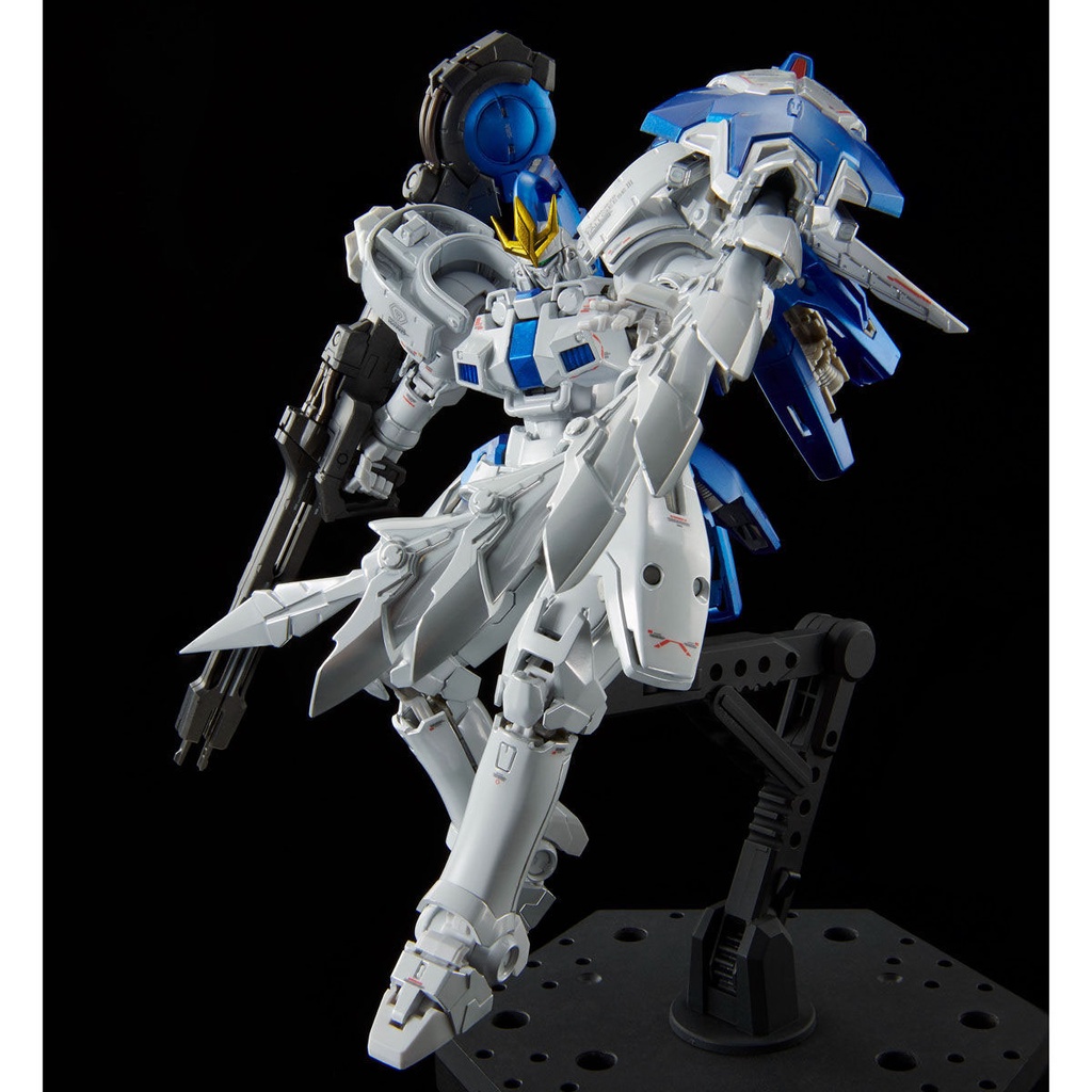 Mô hình lắp ráp Gundam RG Tallgeese 3 Titanium Finish
