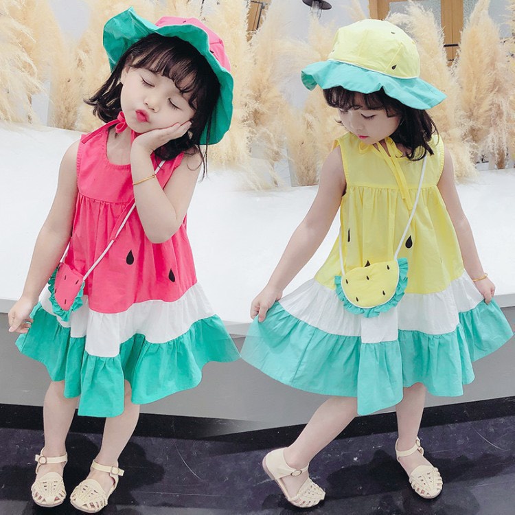 Set Váy bé gái dáng xòe kèm mũ và túi chéo, Đầm dưa hấu kèm phụ kiện chất thô mềm xinh xắn cho bé từ 8 - 22 kg, DUCK329