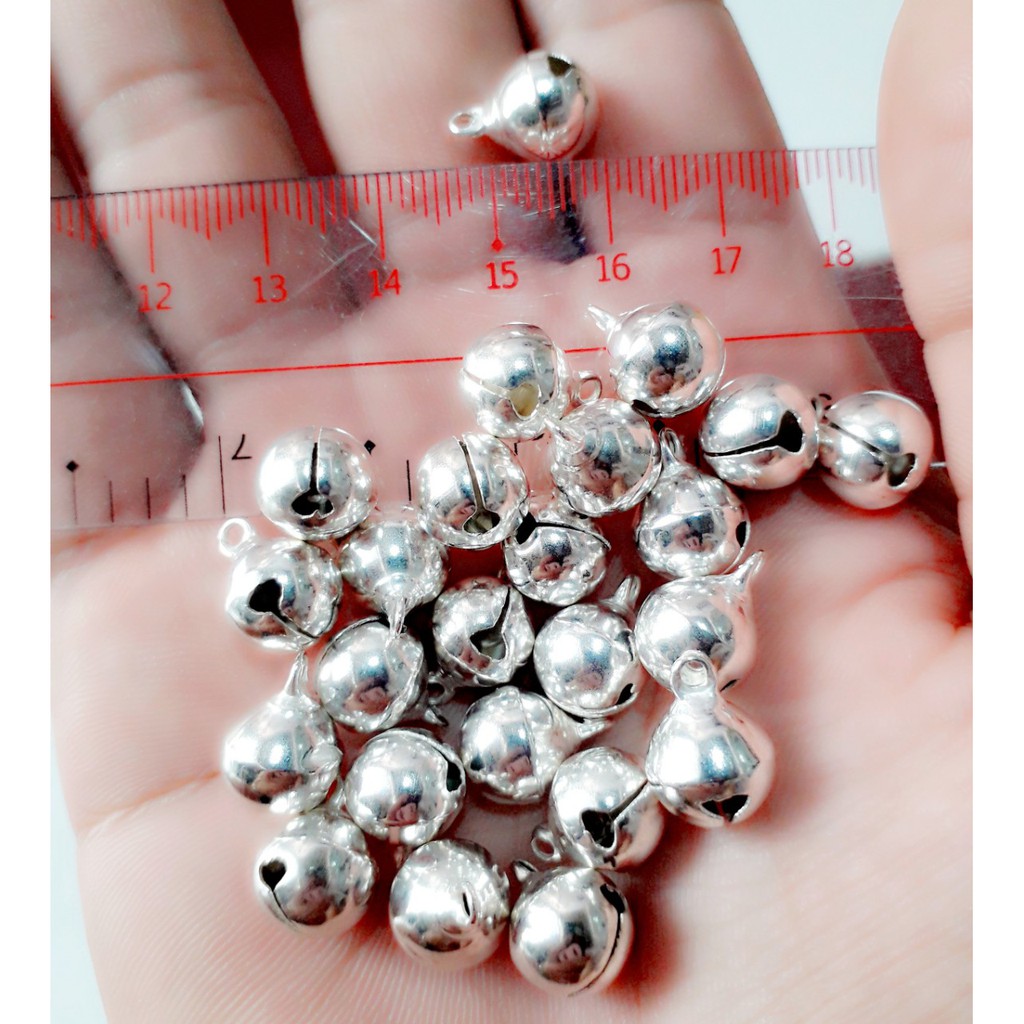 Chuông - lục lạc bạc sáng : 50c / 1 gói = 17k