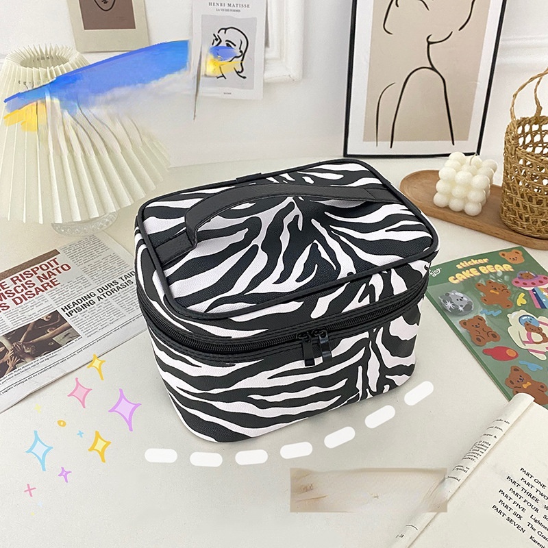 Túi Đựng Mỹ Phẩm In Họa Tiết Da Báo Tiện Dụng Mang Đi Du Lịch