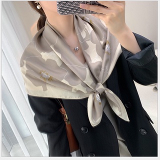 Khăn lụa Hàn Quốc 90*90 hoạ tiết monogram
