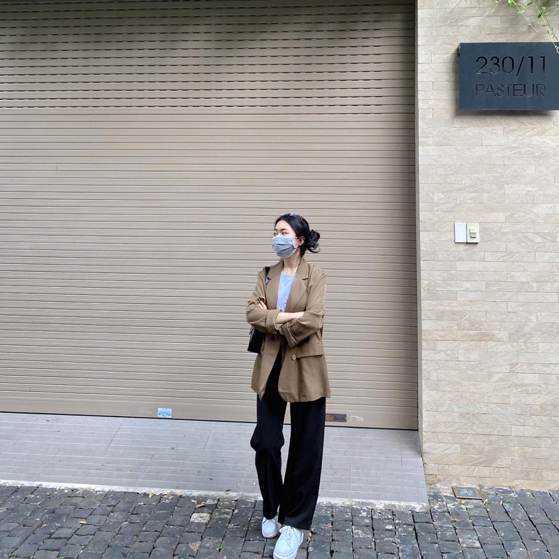 Áo khoác blazer kiểu dáng ulzzang hàn quốc | BigBuy360 - bigbuy360.vn