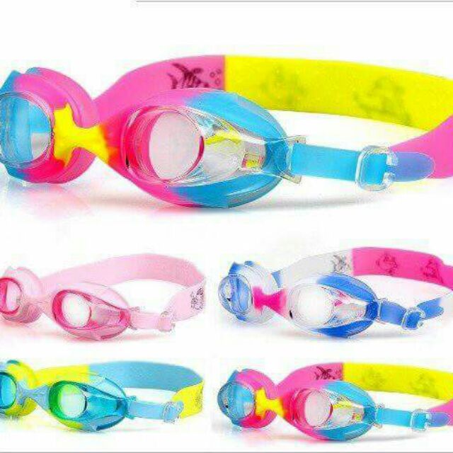 Kính bơi cho bé