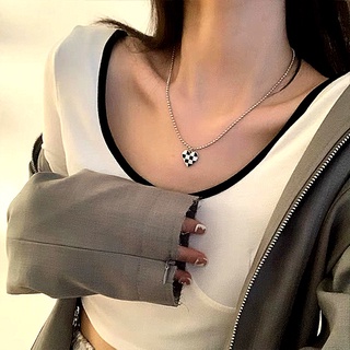 Vòng cổ mặt hình trái tim màu trắng đen đơn giản cho nữ
