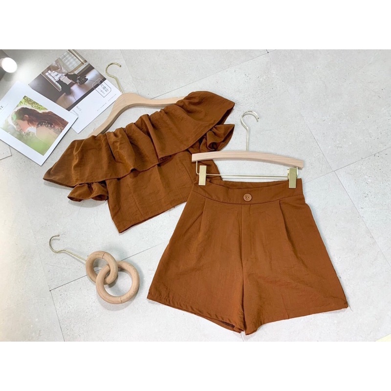 Set áo trễ vai bèo- quần sooc