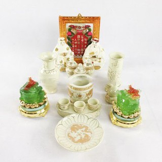 Bộ đồ thờ dành cho bàn thờ thần tài nhiều kích thước