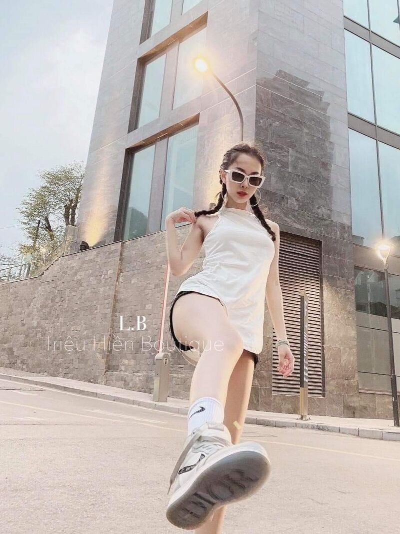 [ Mã WASTAPR giảm 10K đơn 50K] Áo 3 lỗ khoét dáng thể thao nhiều màu sắc | BigBuy360 - bigbuy360.vn