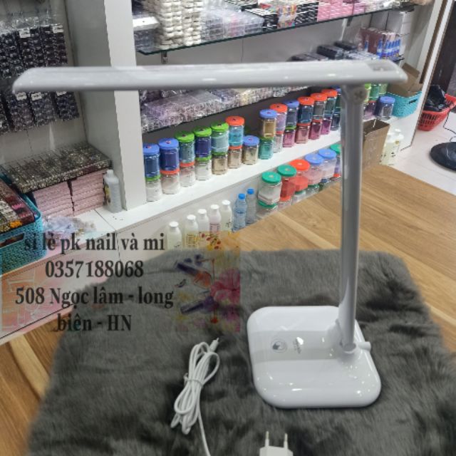 Đèn bàn làm nail