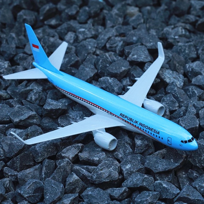 Mô Hình Máy Bay Boeing 737 B737 Bằng Kim Loại