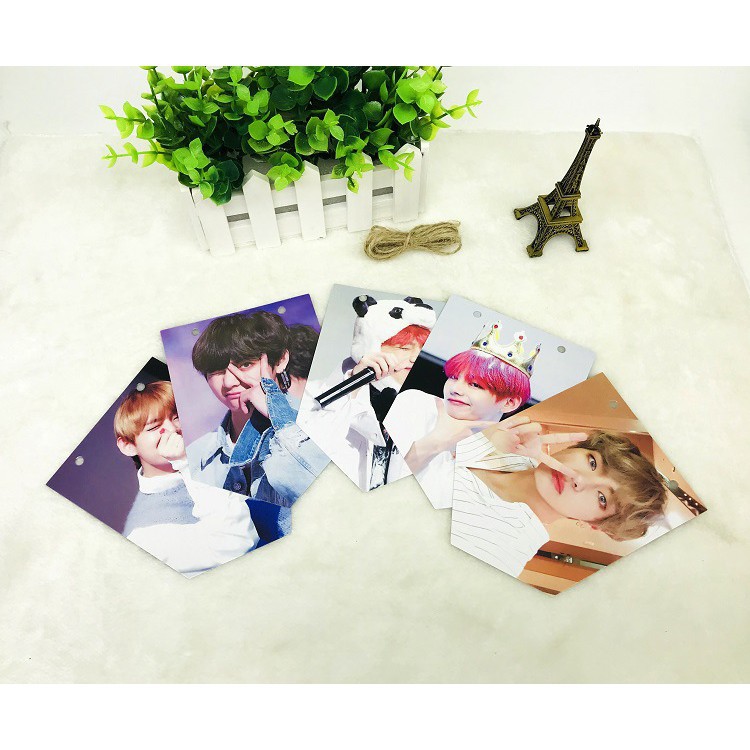 Bộ ảnh treo tường hình các ngôi sao Kpop kích thước 10*14cm chống thấm nước kèm dây | BigBuy360 - bigbuy360.vn
