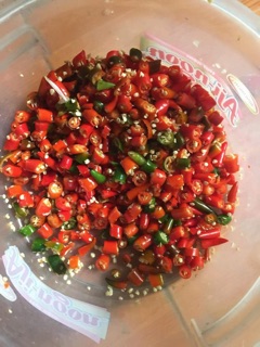 Thịt lợn đen, bò gác bếp