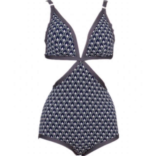 Bikini bộ bơi nữ mảnh liền thân hoạ tiết chấm đốm | BigBuy360 - bigbuy360.vn