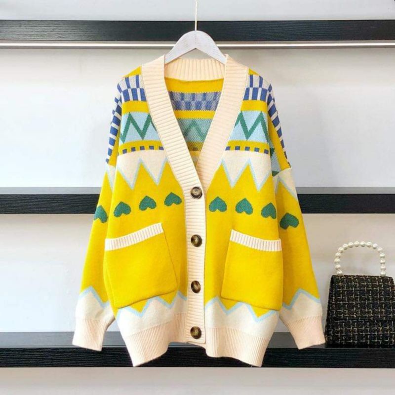 Áo khoác len rộng dài 2 túi phối màu.