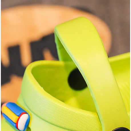 Xăng đan Đục Lỗ Chống Trượt Thoải Mái Thời Trang Đi Biển Mùa Hè Cho Bé