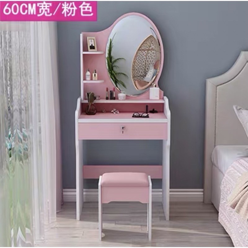 bàn phấn mini hình trái tim xinh xắn | BigBuy360 - bigbuy360.vn