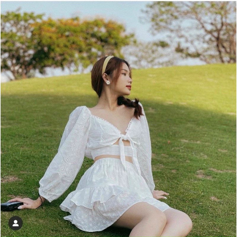 Set Áo Hoa Nổi Crop Cột Nơ Ngực + Chân Váy Tầng Trắng Freesize Đi Du Lịch Đi Biển Đi Tiêc [Rẻ Vô Địch]
