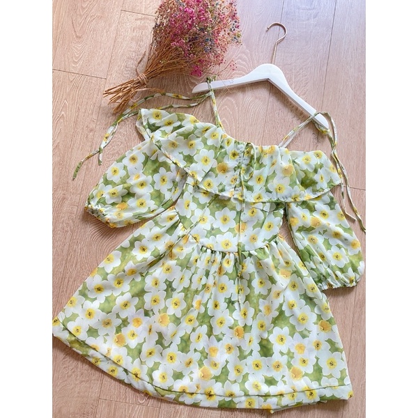 Váy hoa trễ vai viền bèo háck dáng Hakieu MSP 111