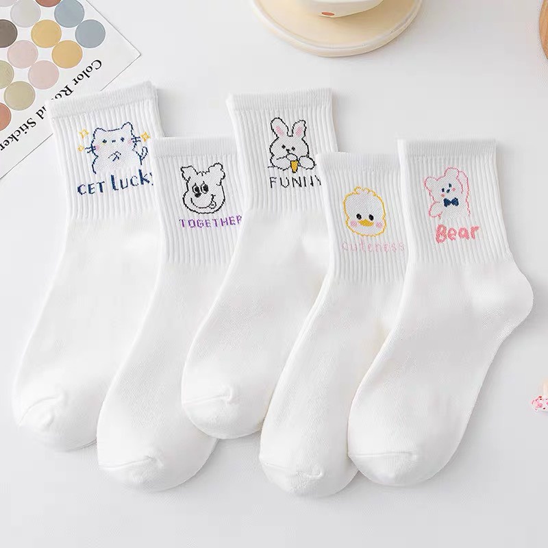Tất nữ cổ cao màu trắng họa tiết hình con vật họat hình dễ thương, chất liệu thoáng mát, thấm hút mồ hôi