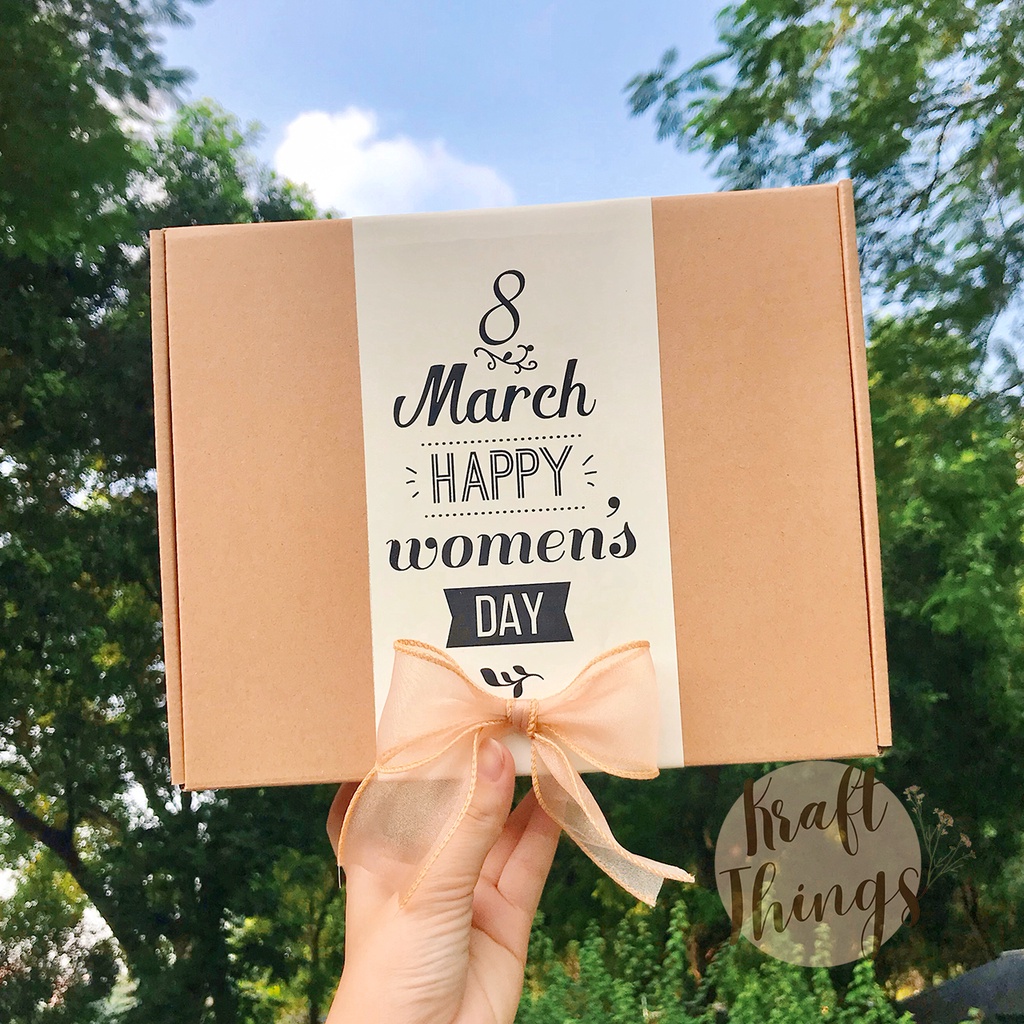 Hộp đựng quà kraft Happy Women's Day - Hộp quà tặng bạn gái, cô giáo, 8/3, 20/10 kèm rơm lót