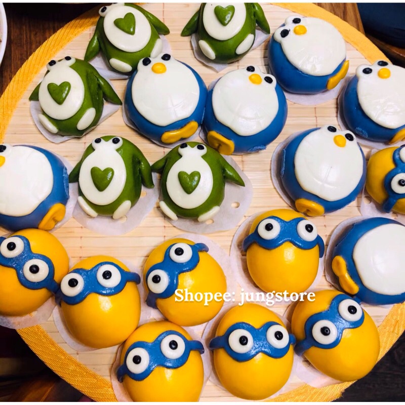 Khuôn tạo hình bánh bao, bánh mì, bánh trôi nước hình minion
