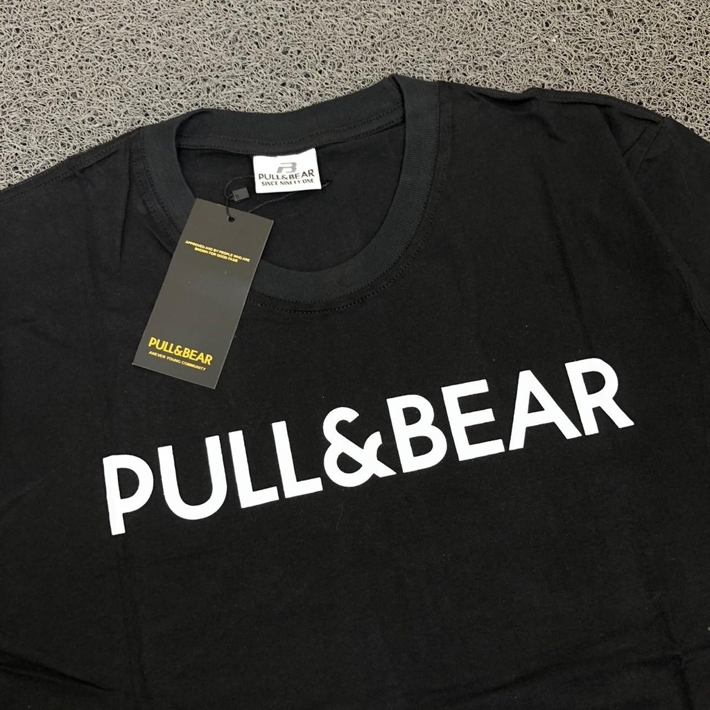 Áo thun đen in LOGO PULL & BEAR thời trang