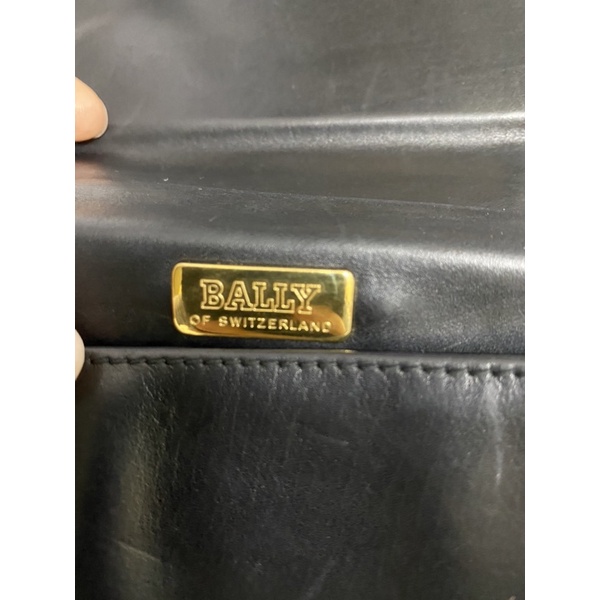 Túi đeo chéo hiệu Bally Thuỵ Sĩ - used bags