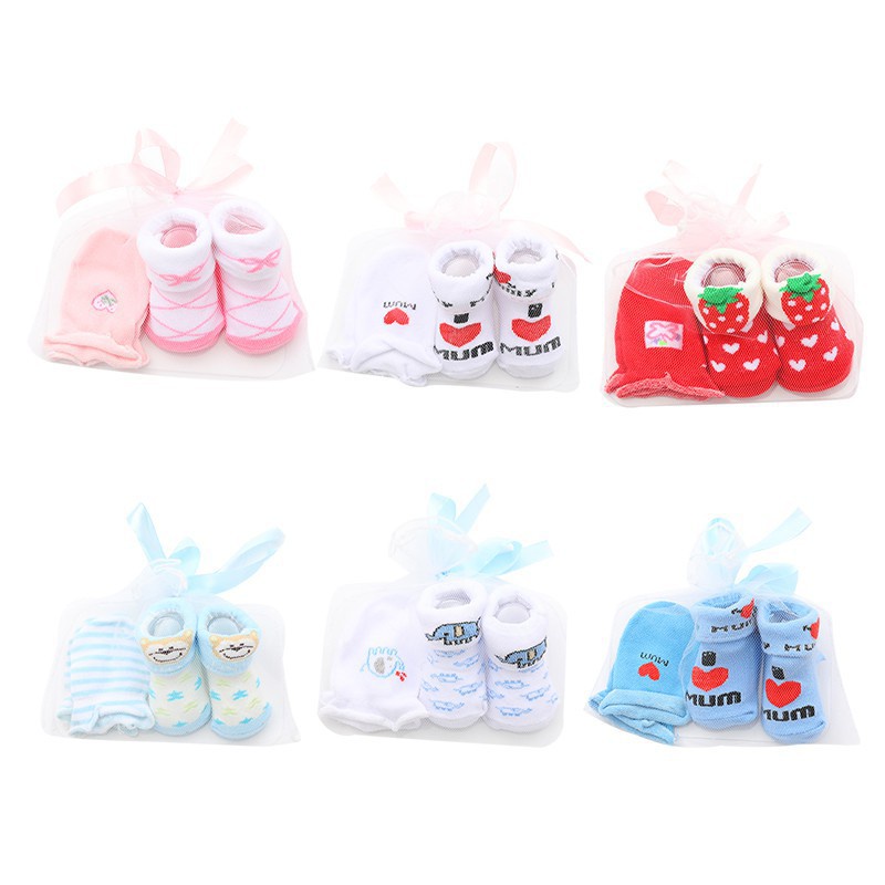Set găng tay và tất chân vải cotton êm ái in họa tiết dễ thương cho bé