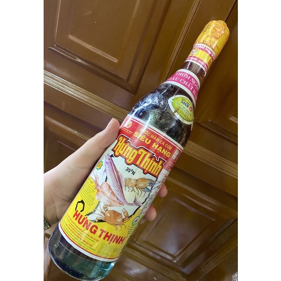 Nước mắm cá cơm siêu hạng Hưng Thịnh chai 620ml (35 độ đạm)