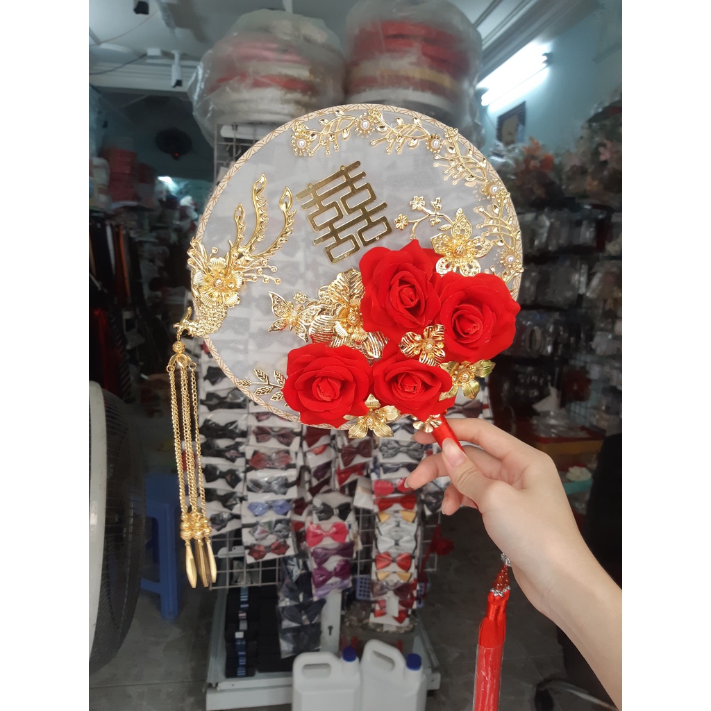 Quạt cổ trang nữ, Quạt phụng chữ Hỷ