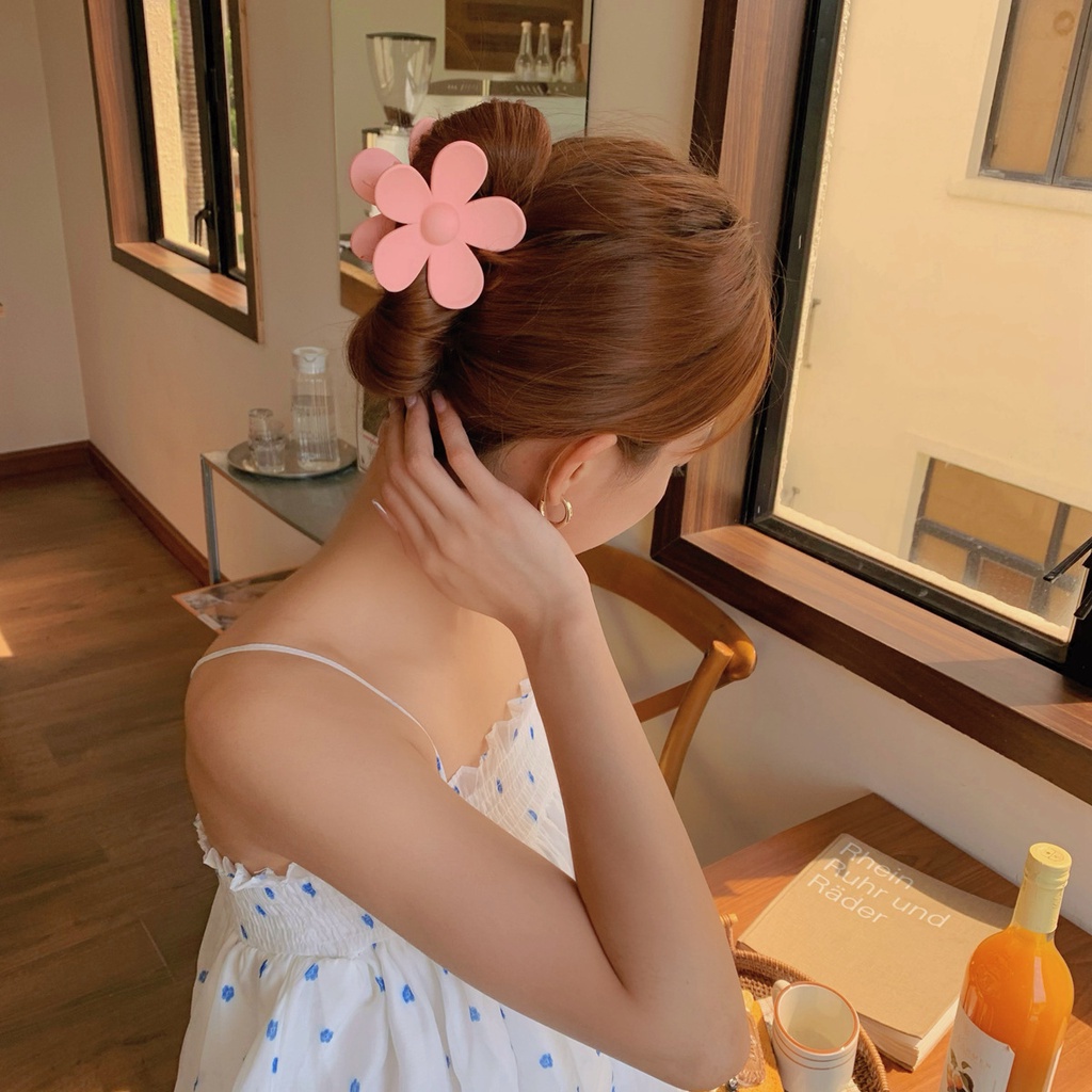 Kẹp Tóc Càng Cua Đính Hoa Kiểu Hàn Quốc Ngọt Ngào Cho Nữ