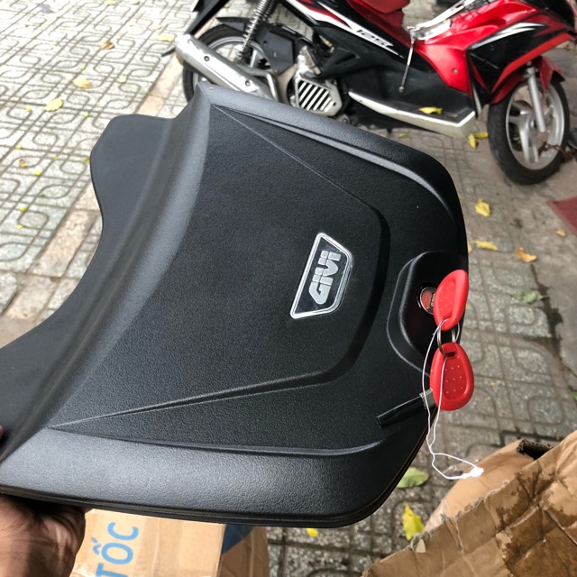 Thùng giữa GIVI GN10 chính hãng [ Kèm Pas ]