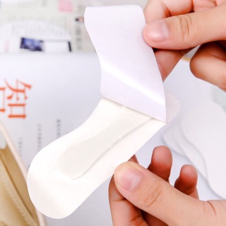 MIẾNG DÁN GÓT GIÚP ĐỠ RỘNG GIÀY