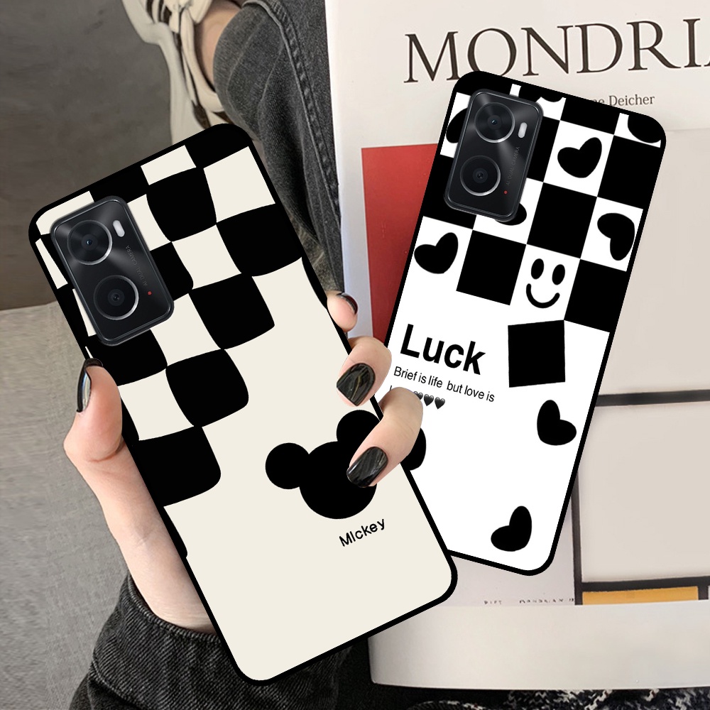 Ốp Oppo A36 / A76 in hình sọc caro, họa tiết đen trắng dễ thương