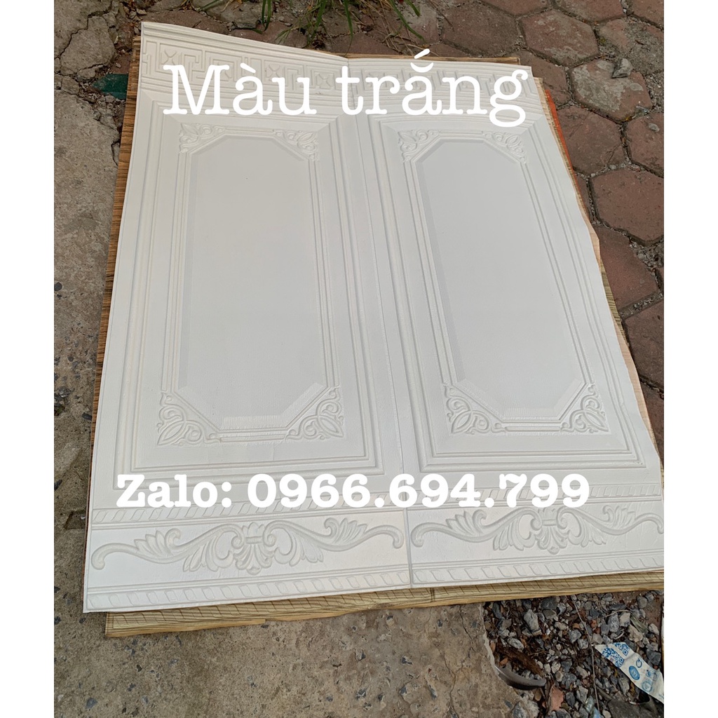 Xốp dán chân tường cao cấp phủ bóng 70x90 cm sẵn keo - Hoa Văn Giả Gỗ  TRƠN