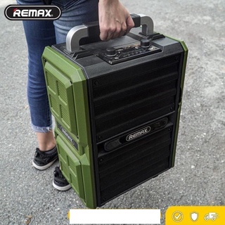Loa Bluetooth ngoài trời công suất lớn Remax RB-X5 kèm 2 míc karaoke
