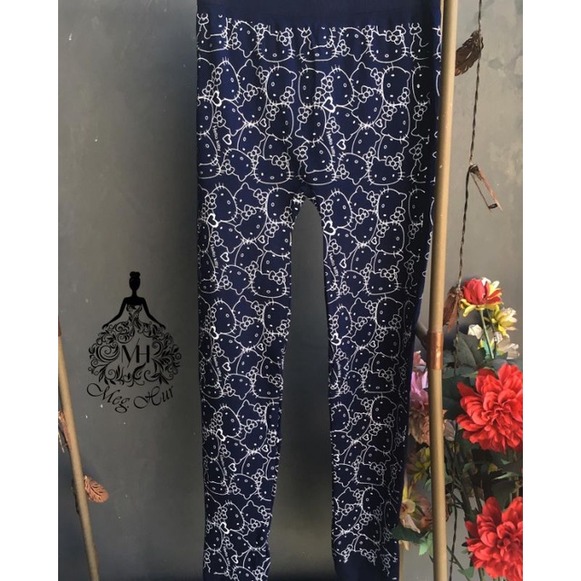 Quần legging hello kitty