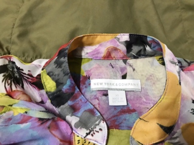 Thanh lý libe & auth. TL áo Newyork&company Auth size XS-S