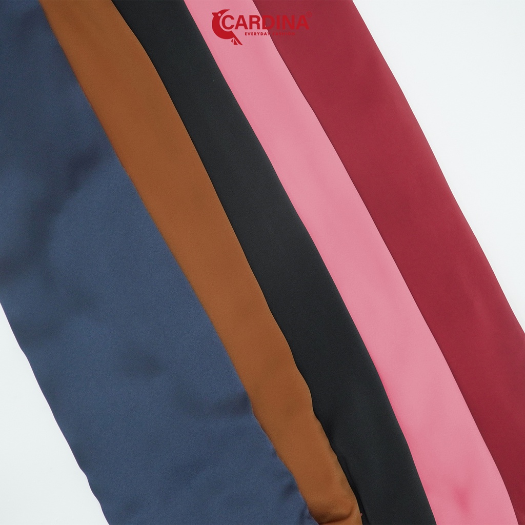 Đầm Nữ 𝐂𝐀𝐑𝐃𝐈𝐍𝐀 Chất Lụa Satin Nhật Cao Cấp Cổ Yếm Đính Hoa Dáng Suông Quyến Rũ 2VS04
