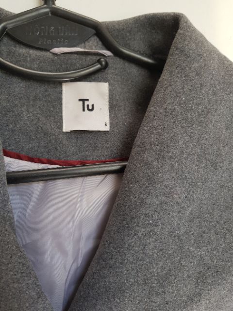 Áo khoác dạ mềm hãng Tu clothing sz M màu xám sáng hơn chụp  new dáng giống mẫu mặc