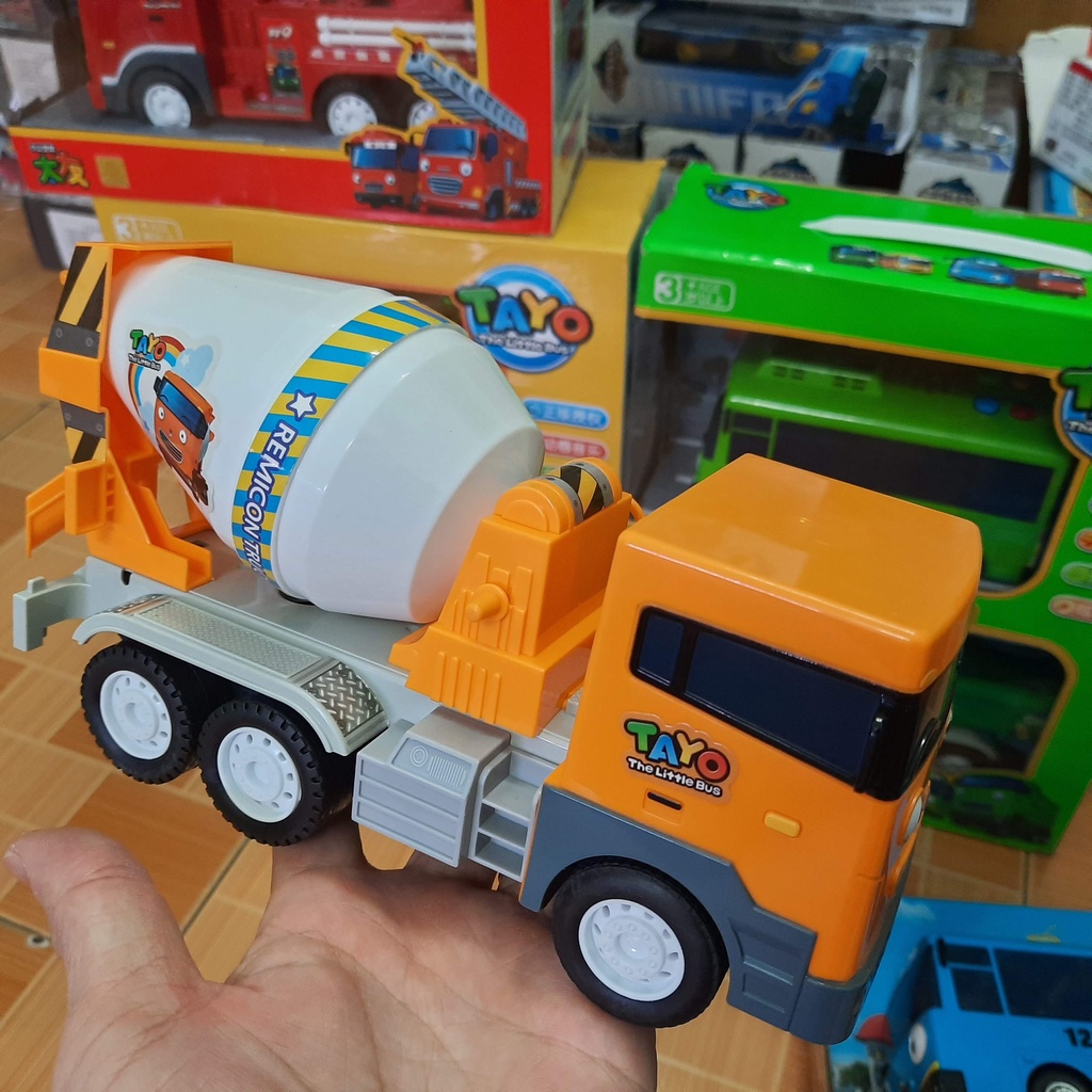 Bộ quà tặng đồ chơi trẻ em gồm 2 xe buýt Tayo the Little Bus có âm thanh và đèn mô hình xe to