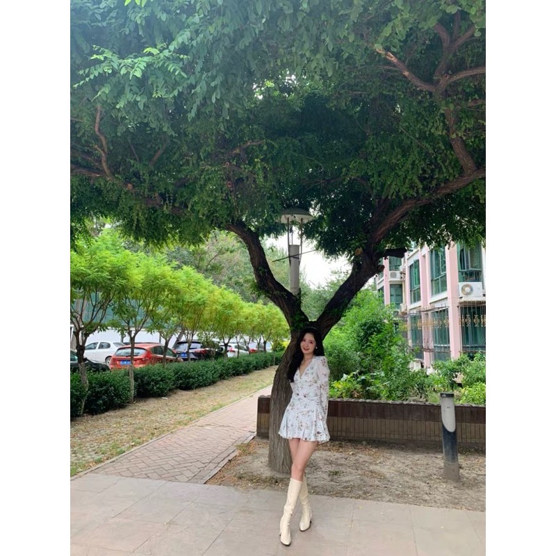 Bốt cao cổ 2 màu trắng kem, đen