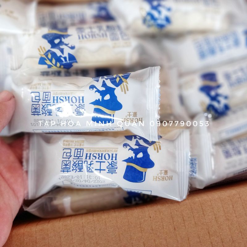 THÙNG BÁNH SỮA CHUA ÔNG GIÀ HORSH