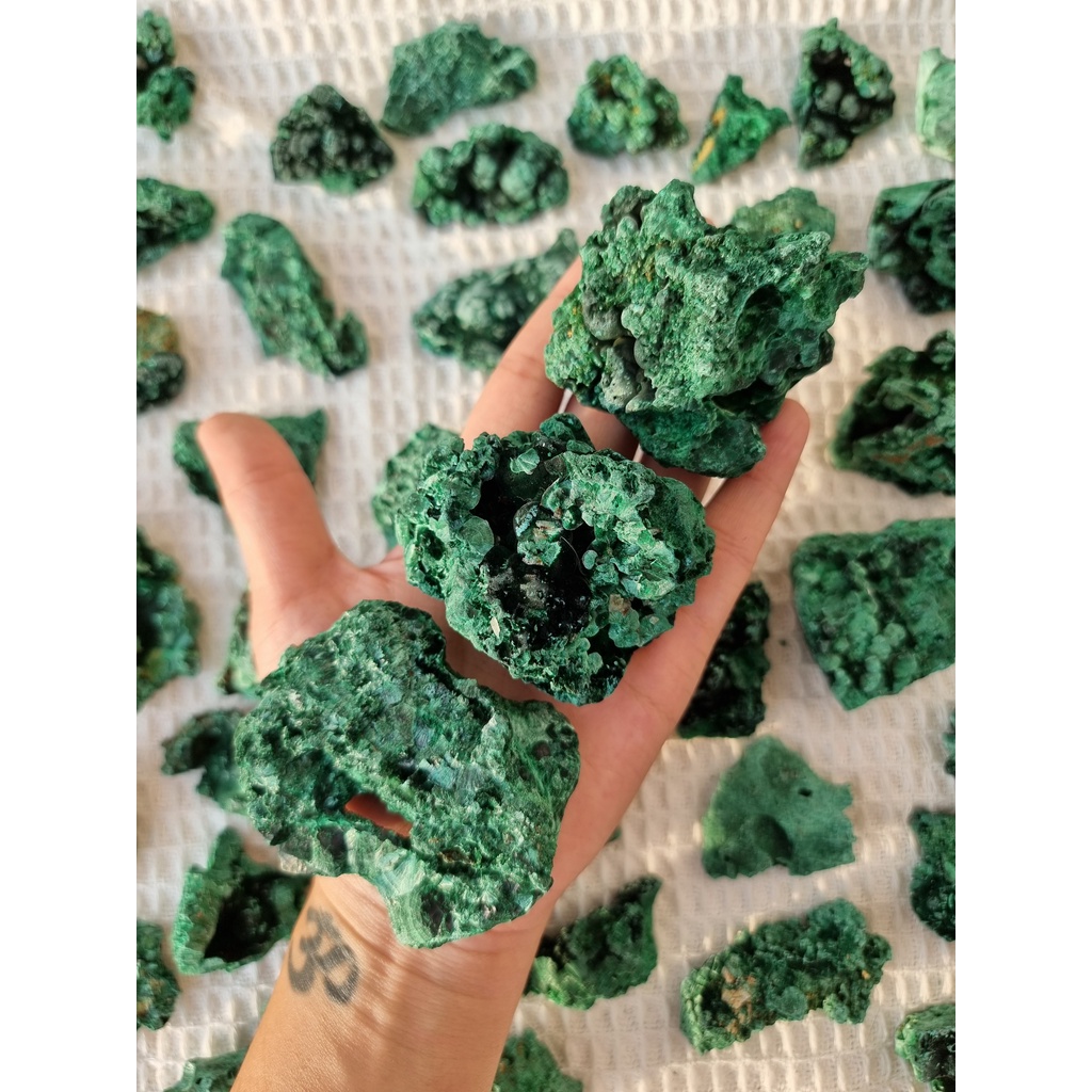 Đá thô thanh tẩy Malachite (Đá Khổng Tước) tự nhiên, đá thach anh dùng trong Tarot, Reiki, đá phong thủy